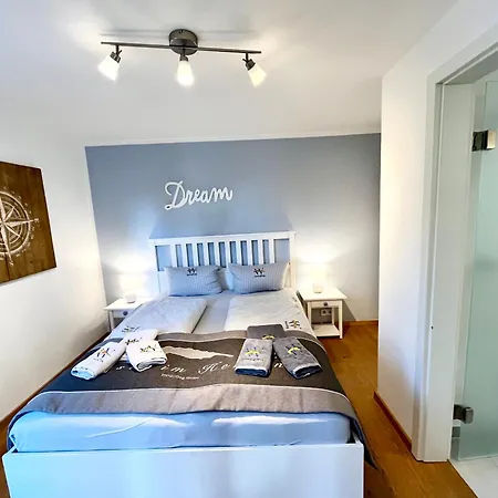 Wellenspiel - Einmalige Atmosphäre Mit Rosengarten Apartment *